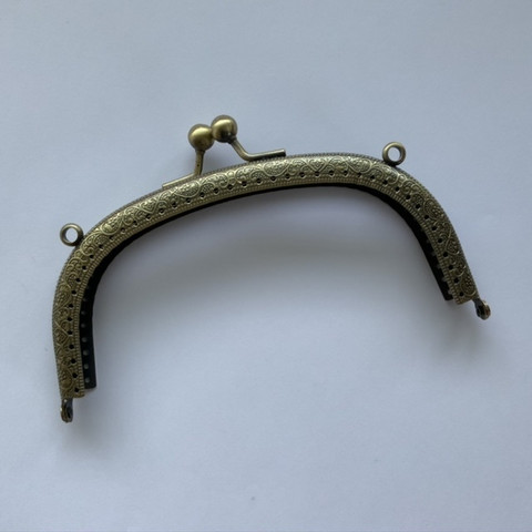 Ommeltava kassinkehys pronssi 15,8cm