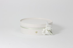Graduation cap box with lyre, White