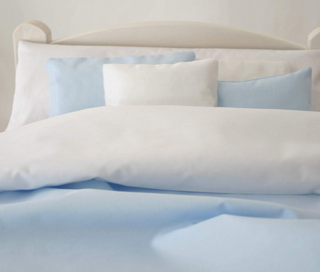 Vuodevaatteita kannattaa tuulettaa.