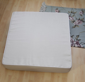 Lattiatyynynpäällinen | Napakka