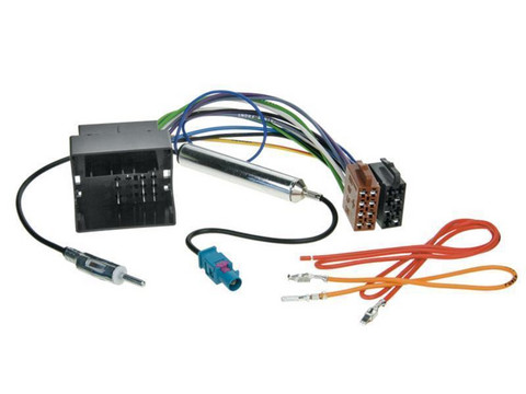 Skoda /VW/ Audi / Seat Quadlock-liitin + antenniadapteri