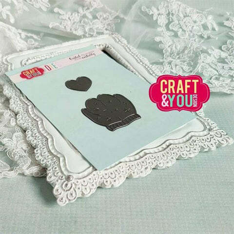 Craft & You: Mittens with a heart - stanssisetti
