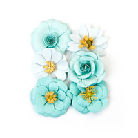 Backyard Table Medium Paper Flowers: Mint