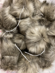 Muhkea keinokarvatupsu 15 cm, neutral beige