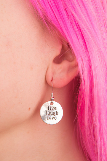 Live laugh love-korvakorut
