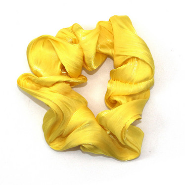 Keltainen scrunchie
