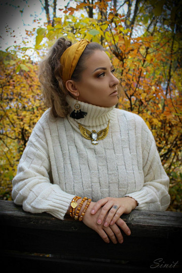 Solmupanta kukkakuosilla -valk-