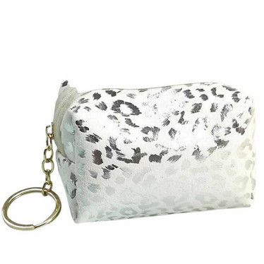 Pussukka leopardikuosilla -valkoinen-