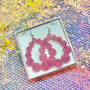 Vaaleanpunaiset Bubble Garland -glitterkorvakorut