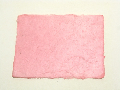 A4 pinkki, revitty reuna