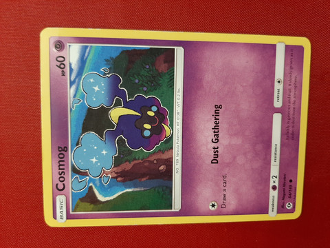 Cosmog [Dust Gathering] 64/149 - Sun & Moon
