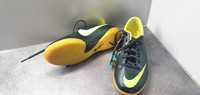 Sisäpelikengät, koko 34 (Nike Jr.)