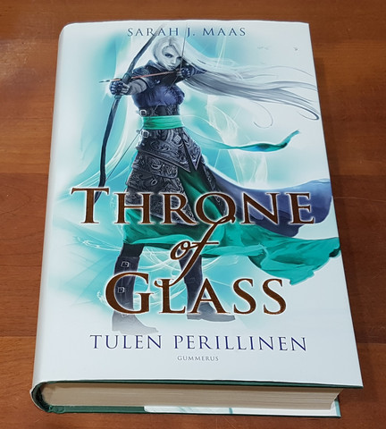 Kirja (Sarah J. Maas - Throne of Class - Tulen perillinen)