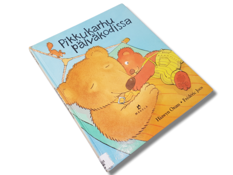 Lasten kierrätyskirja (Hiawyn Oram - Pikkukarhu päiväkodissa)