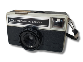 Vintage filmikamera (Kodak 77X 'Instamatic' Camera)
