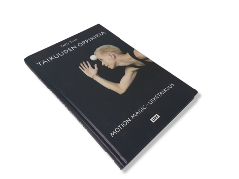 Kirja (Tatu Tyni - Taikuuden oppikirja - Motion Magic liiketaikuus)