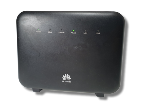 VDSL2 / ADSL2 -modeemi / reititin (Huawei HG635)