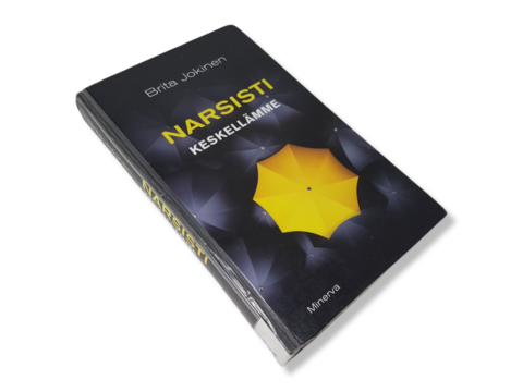 Kierrätyskirja (Brita Jokinen - Narsisti keskellämme)