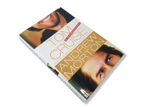 Kirja (Andrew Morton - Tom Cruise An Unauthorized Biography)