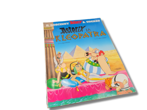Sarjakuva -albumi (Asterix ja Kleopatra)