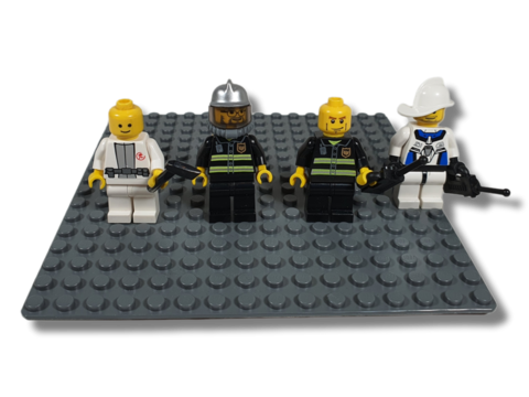 Neljä Lego figuuria #1