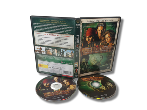 DVD -elokuva (Pirates of the Caribbean - Kuolleen Miehen Kirstu) K12