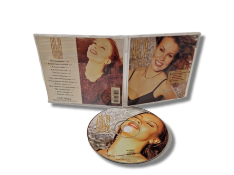 CD -levy (Arja Koriseva - Rakastunut nainen)