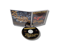 CD -levy (Hurriganes - 25 Golden Greats)