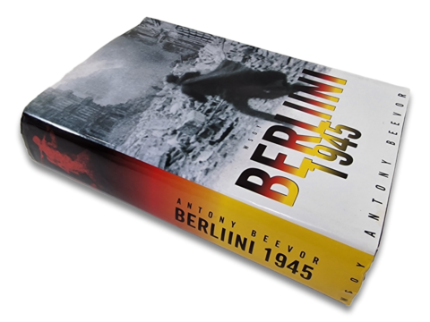 Kirja (Berliini 1945 - Antony Beevor)