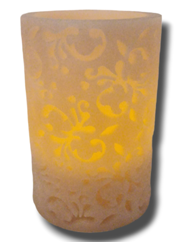 LED Vahakynttilä (korkeus n 16 cm)