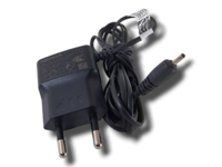 Pienipäinen laturi (Nokia AC-5E)