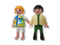 Kaksi Playmobil -hahmoa