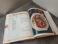 Ruokakirja (Kansainväliset Kotiruokasuosikit)