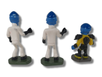 Kolme figuuria (Just Ent Ltd)