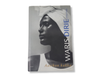 Kirja (Cathleen Miller - Waris Dirie - Aavikon kukka)