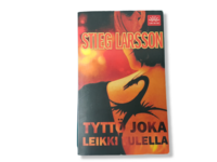 Kirja (Stieg Larson - Tyttö joka leikki tulella)