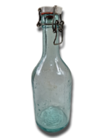 Vanha pullo keraamisella korkilla (R)