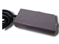 RF -muunnin / kytkin (Nintendo RF Switch NES-003)