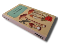 Kirja (Mushrooms - A Magna Field Guide)