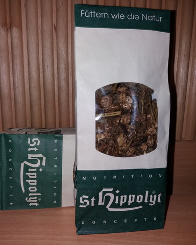Näytepakkaus rehuista St.Hippolyt