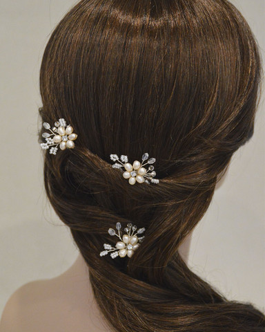 Pearlflower hiuspinni