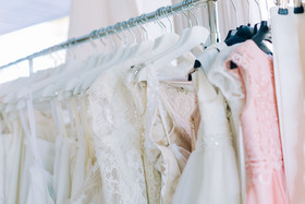 Ompelijan 3 vinkkiä käytetyn hääpuvun ostoon