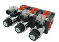 Sähkötoiminen hydrauliikan tuplaajaventtiili 6/2 50l/min 12V/24V