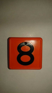 Numerolaatta kaulapantaan - numero 8 (10kpl)