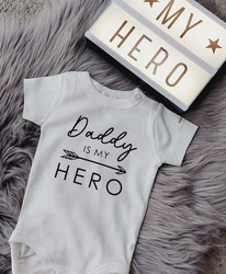 Daddy is my hero -silityskuva