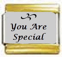You Are Special, kullanväriset reunat