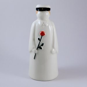 YLIOPPILASPATSAS POIKA, VAALEAT LYHYET HIUKSET, 14 cm