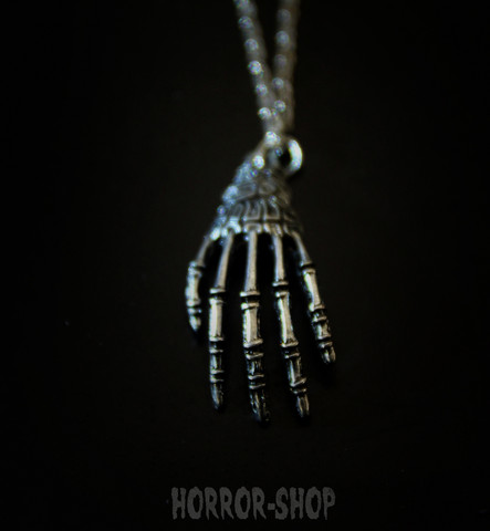 Curced hand Necklace
