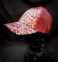 Leopard trucker- cap red
