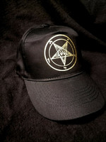 Pentagram cap with golden print